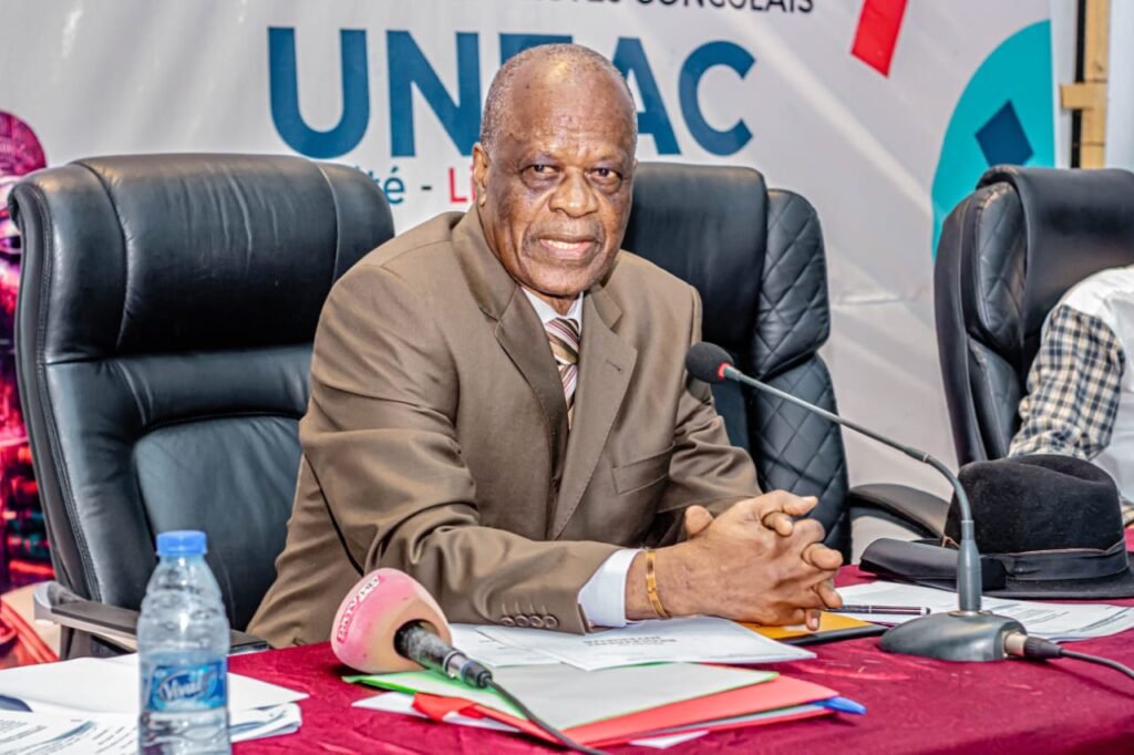 UNEAC 11