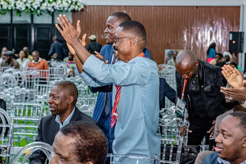 UNEAC 05
